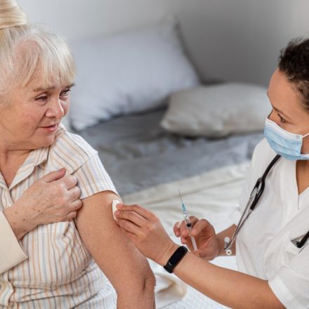 Vaccine elderly people