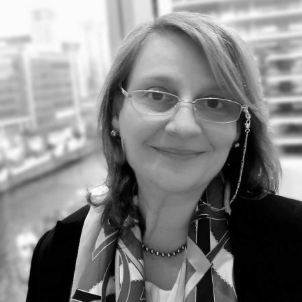 Dr Elena Petelos